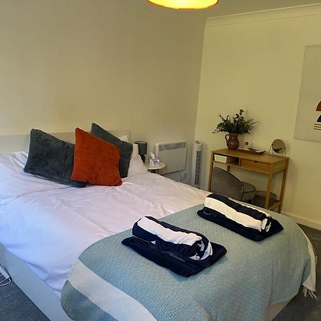 Hollyhocks Holiday Home- 2 Bedroomed Ground Floor Apartment Sleeps 5 Ivybridge Exterior foto